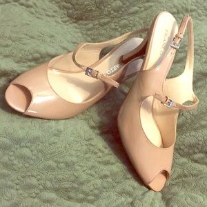 FRANCO SARTO PEEKABOO SANDALS